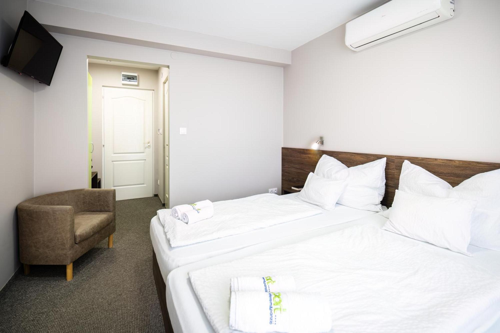 Bed and Breakfast Port Panzio Balatonmáriafürdő Esterno foto